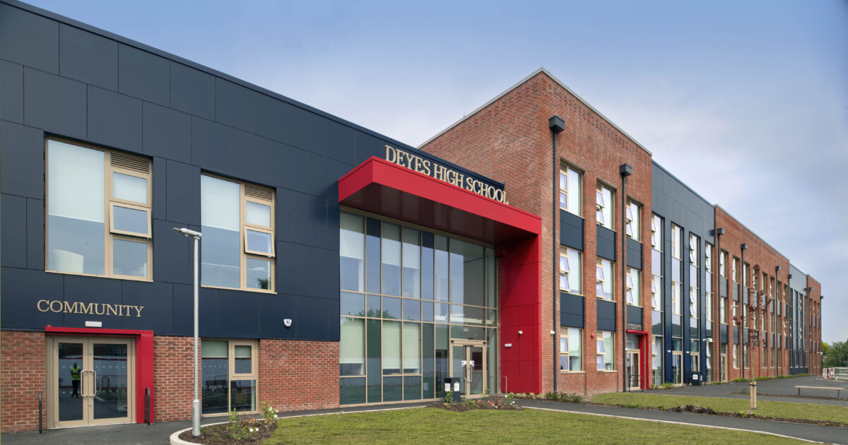 TACE – Deyes High School – Projects 01