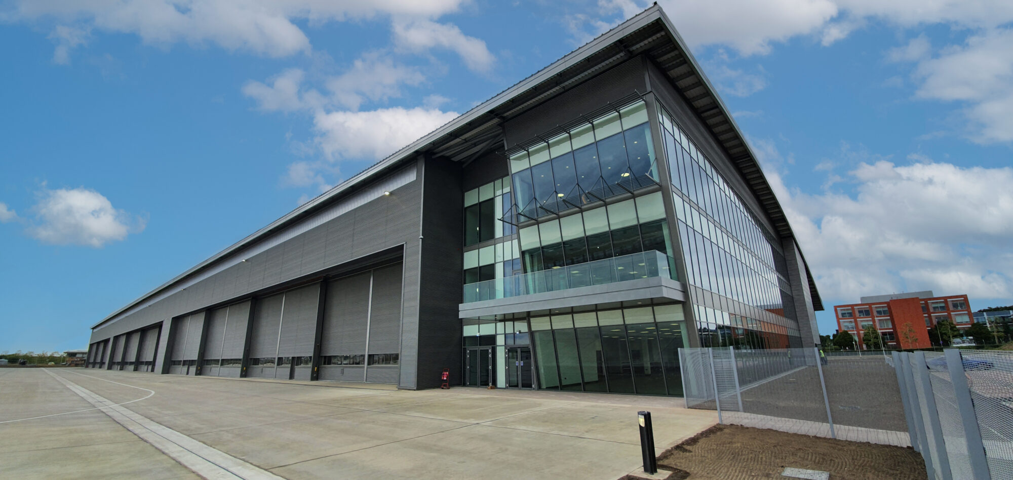 KAM - Gulfstream Farnborough Airport - Projects 03 - Sky Replacement